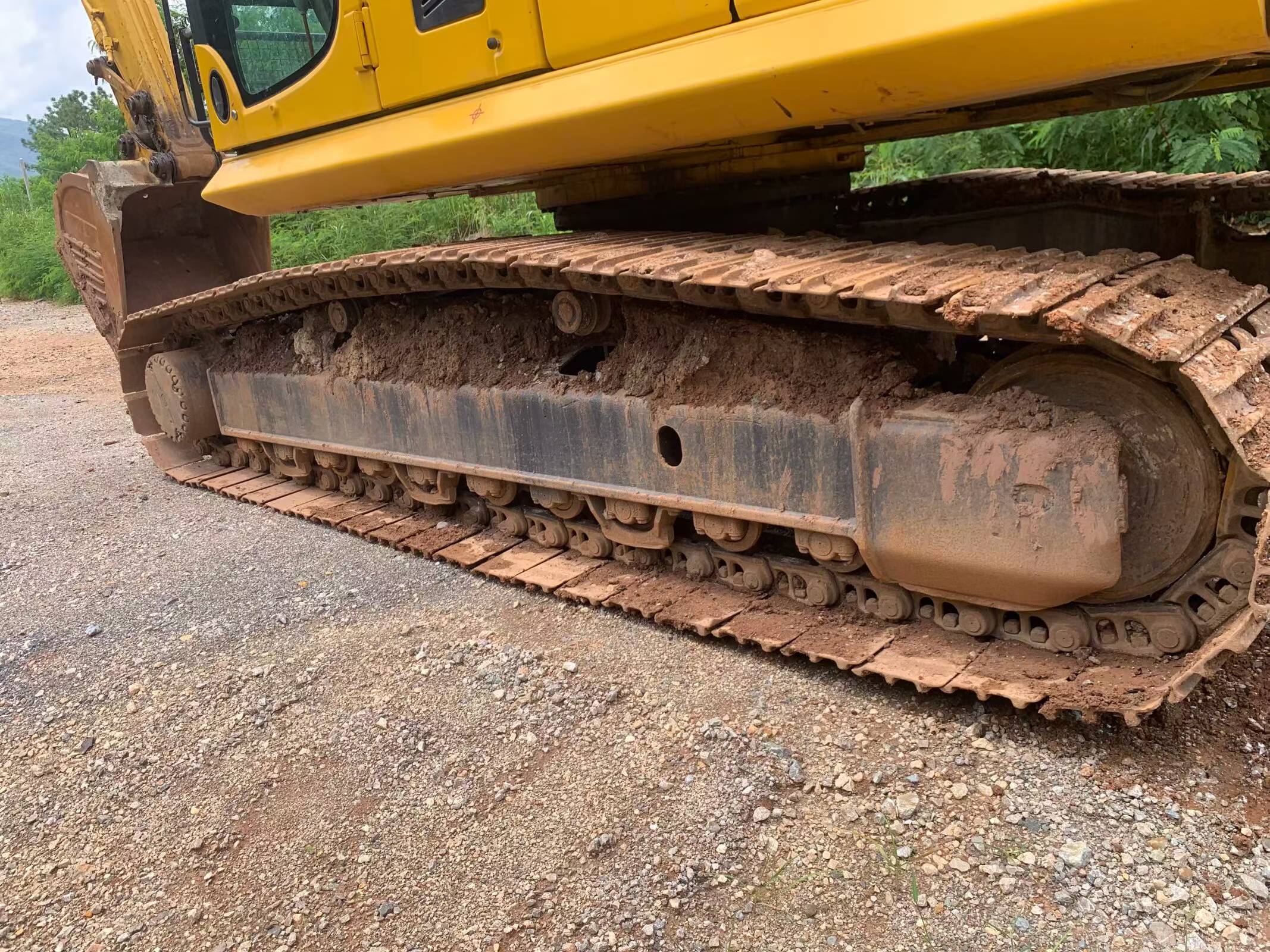 Buy Komatsu PC240-6 Used Excavator / 2