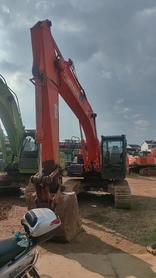 Buy Hitachi EX200-3 Used Excavator / 5 Buy Hitachi EX200-3 Used Excavator / 5