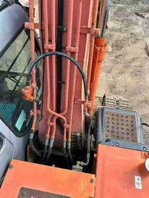 Buy Hitachi EX120-6 Used Excavator / 8 Buy Hitachi EX120-6 Used Excavator / 8