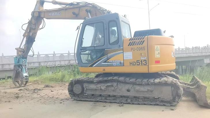 Buy Kato Used Excavator / 1