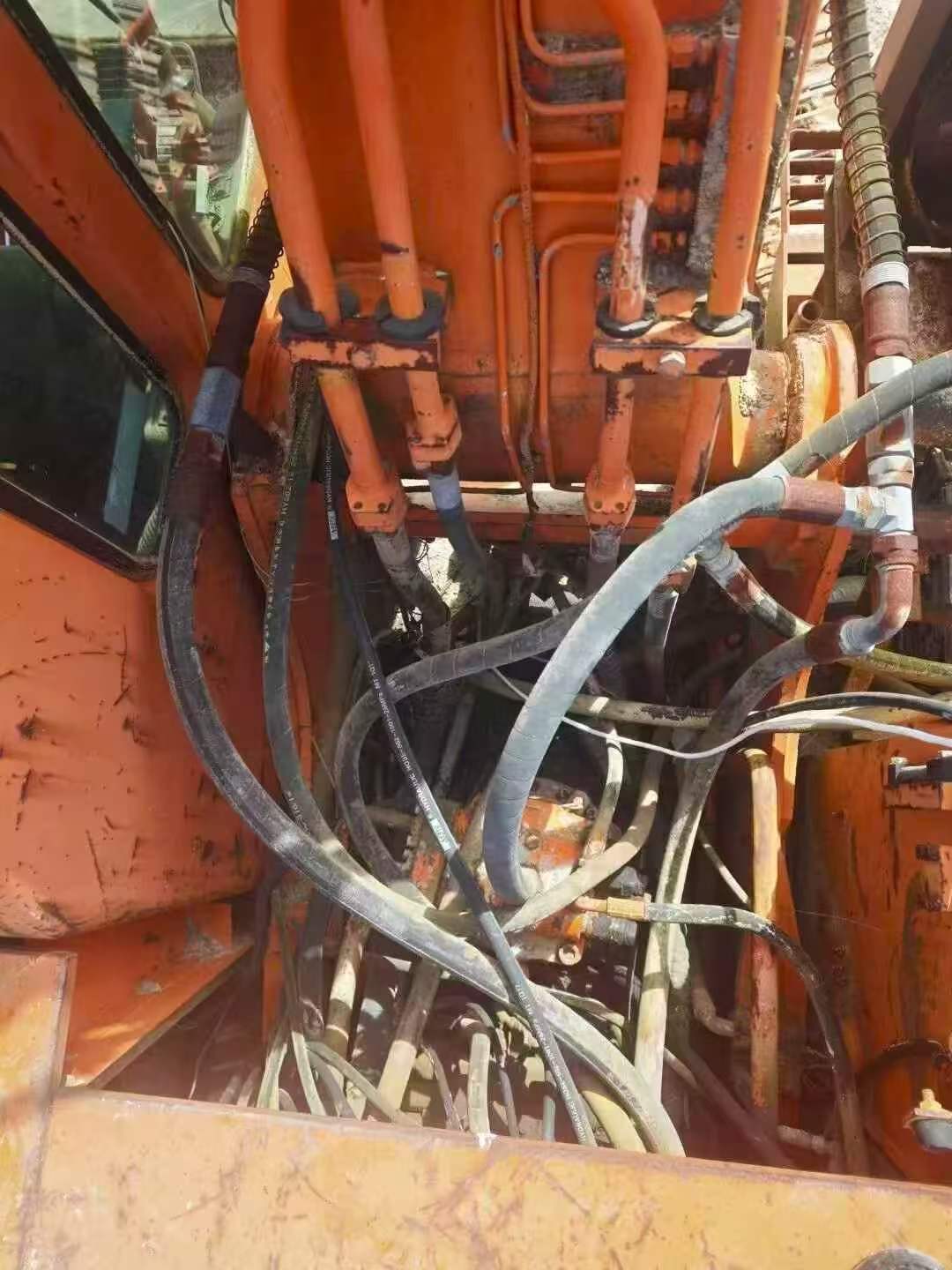 Buy Doosan DH220-7 Used Excavator / 6 Buy Doosan DH220-7 Used Excavator / 6
