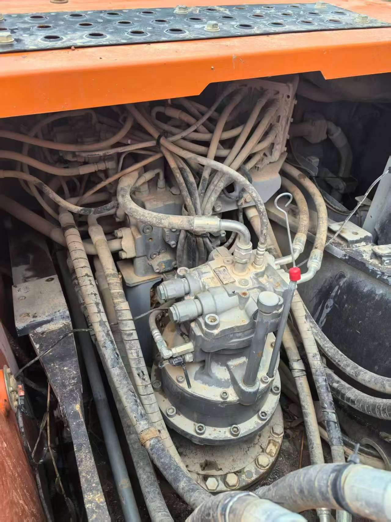 Buy Hitachi ZH200-5A Used Excavator / 2 Buy Hitachi ZH200-5A Used Excavator / 2