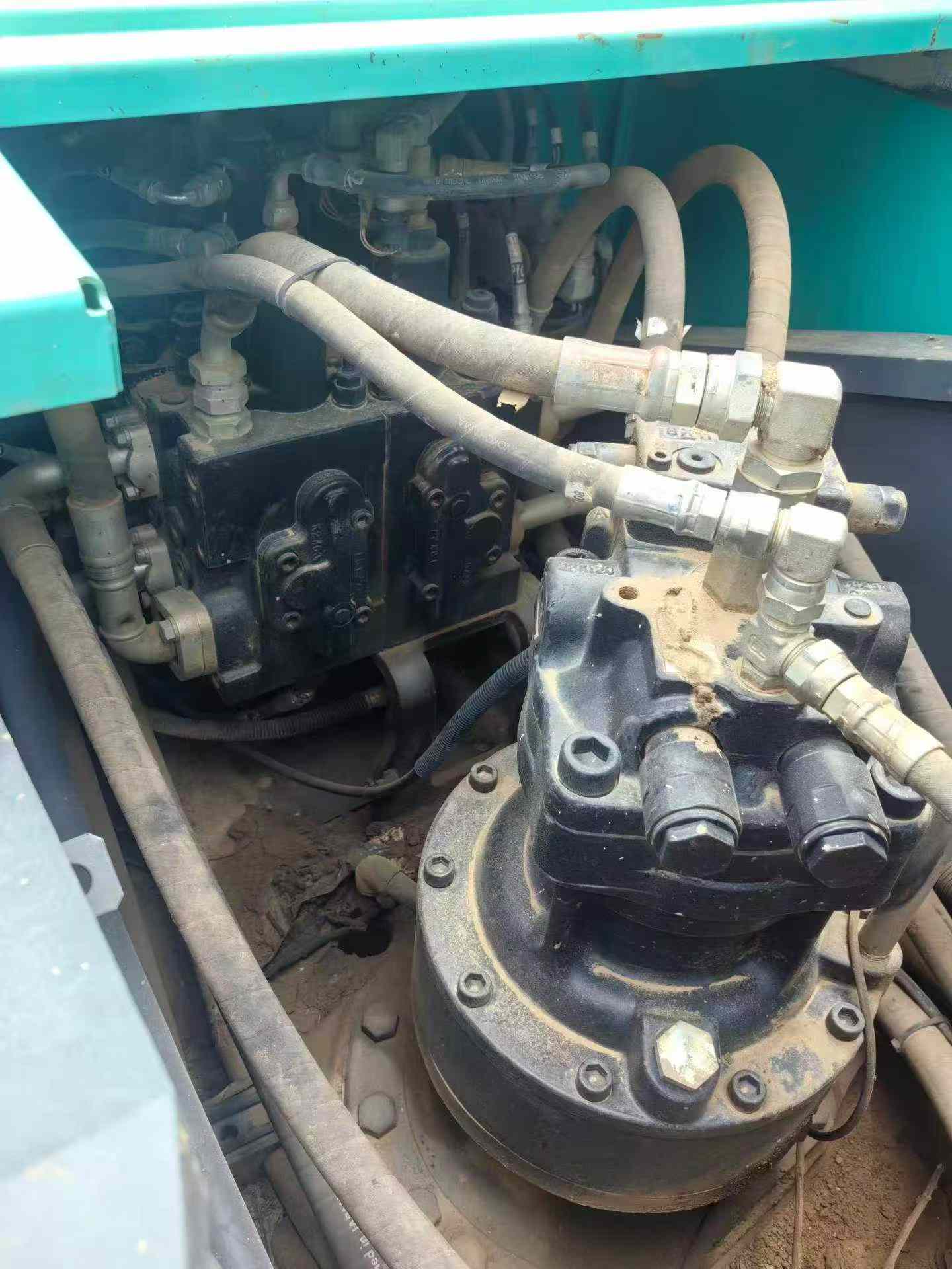 Buy Kobelco SK210-6 Used Excavator / 7