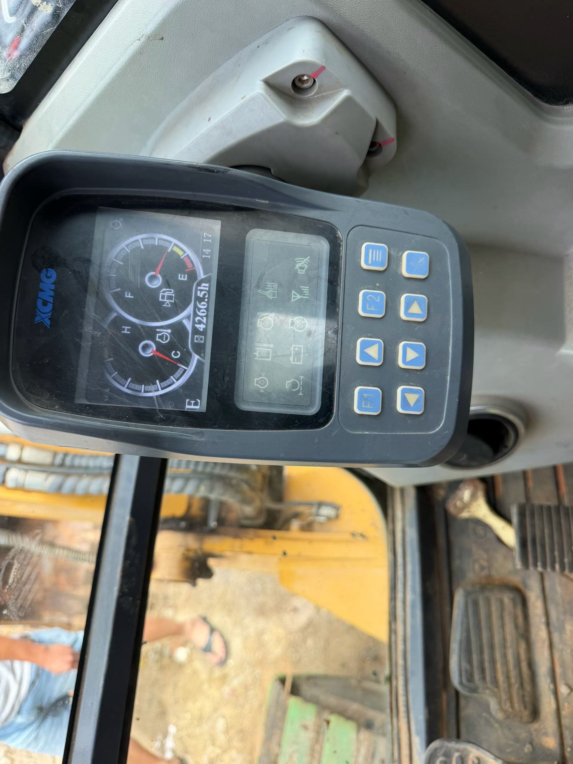 Buy XCMG LW60G Used Excavator / 6