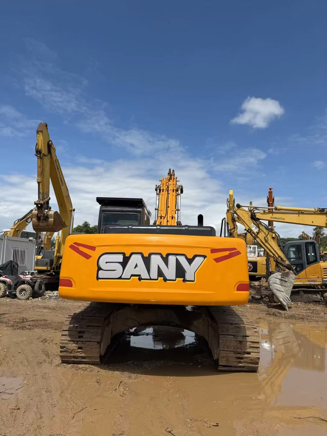 Buy Sany SY215C-8 Used Excavator / 9