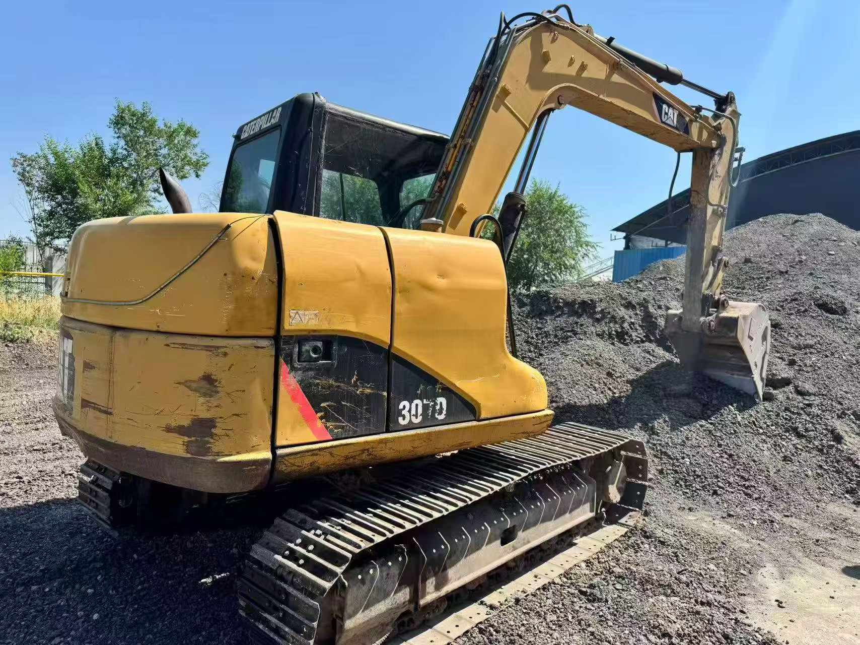 Buy Caterpillar 307B Used Excavator / 2 Buy Caterpillar 307B Used Excavator / 2
