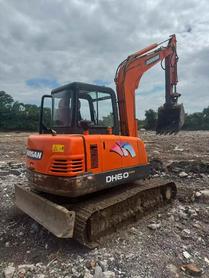 Buy Doosan DH55 Used Excavator / 3 Buy Doosan DH55 Used Excavator / 3