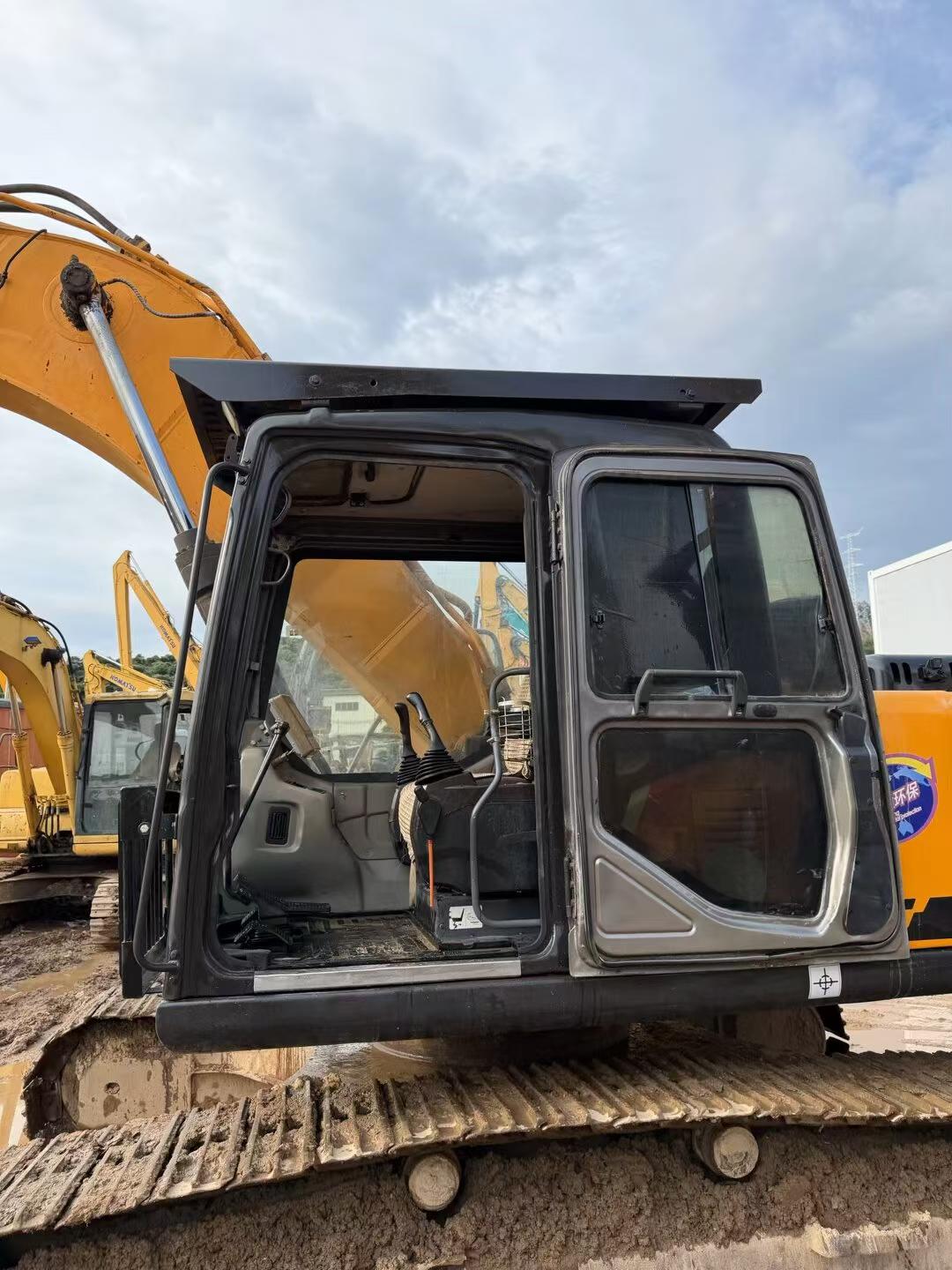 Buy Sany SY215C-8 Used Excavator / 3