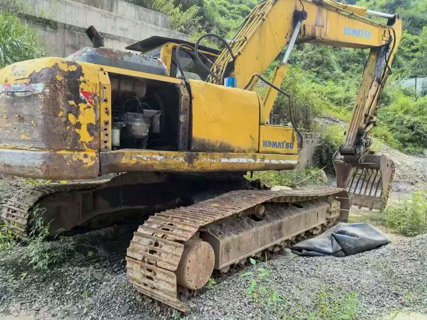 Buy Caterpillar 323DL Used Excavator / 4