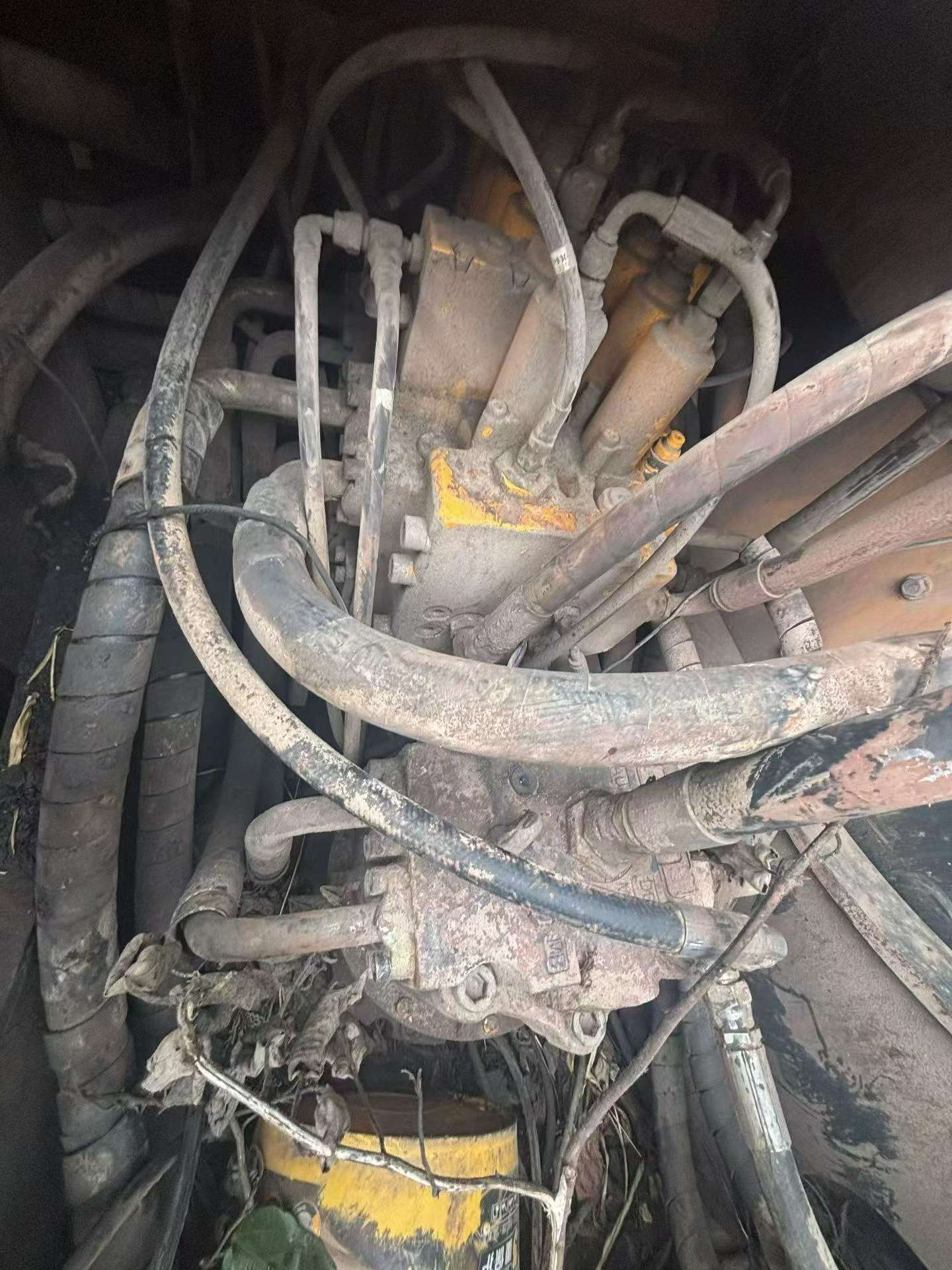 Buy Hyundai R215-7 Used Excavator / 3