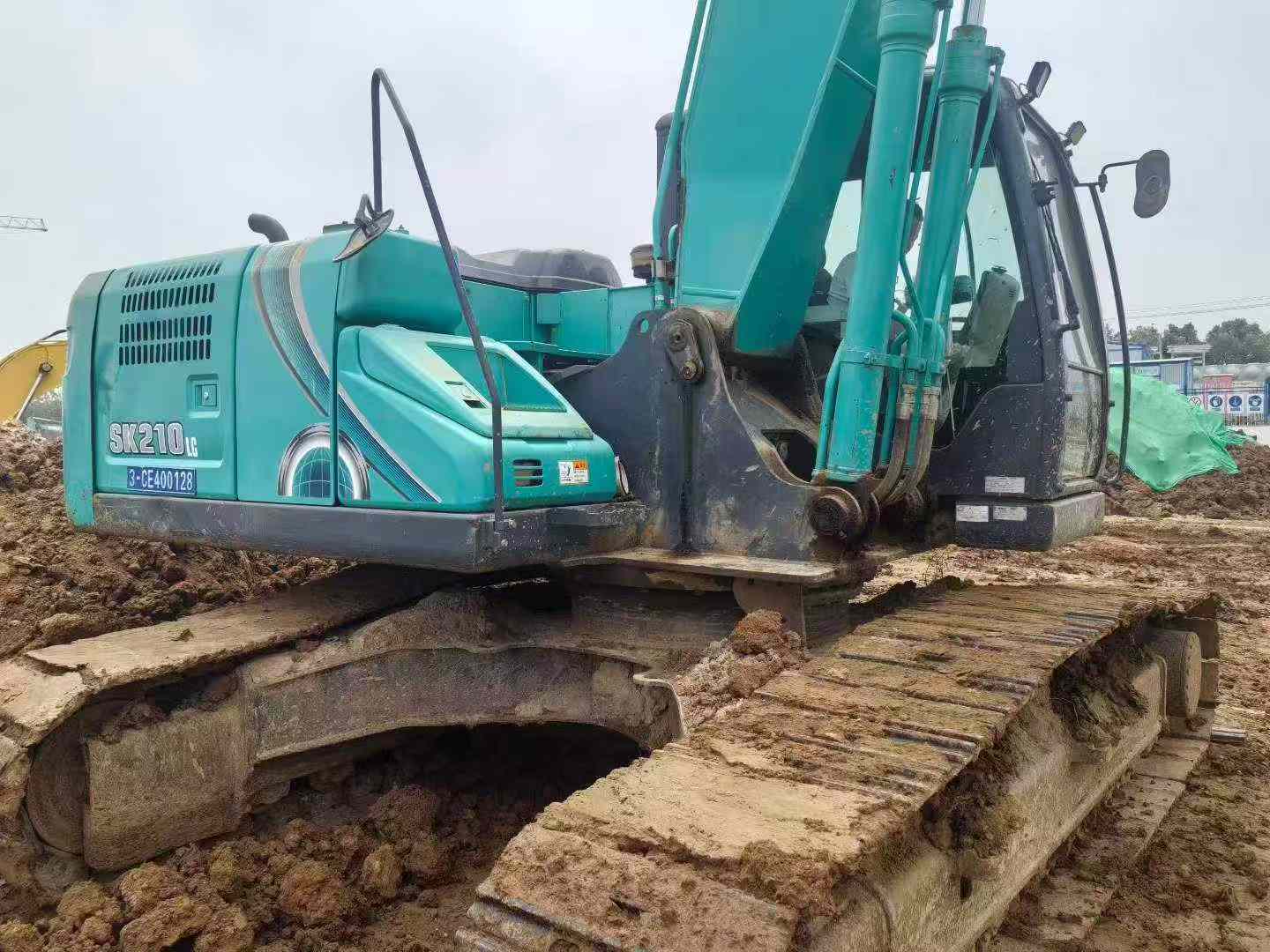 Buy Kobelco SK210-6 Used Excavator / 3