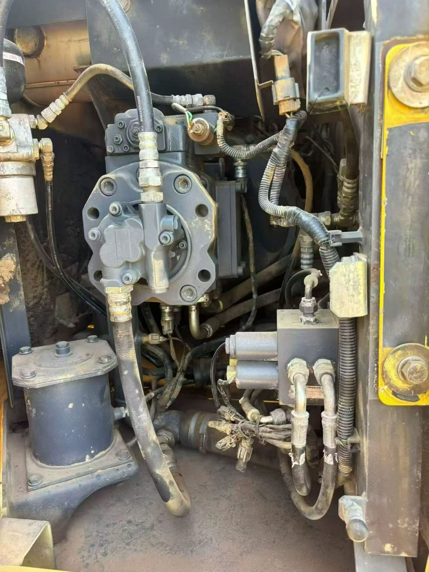 Buy Sumitomo SH120 Used Excavator / 4