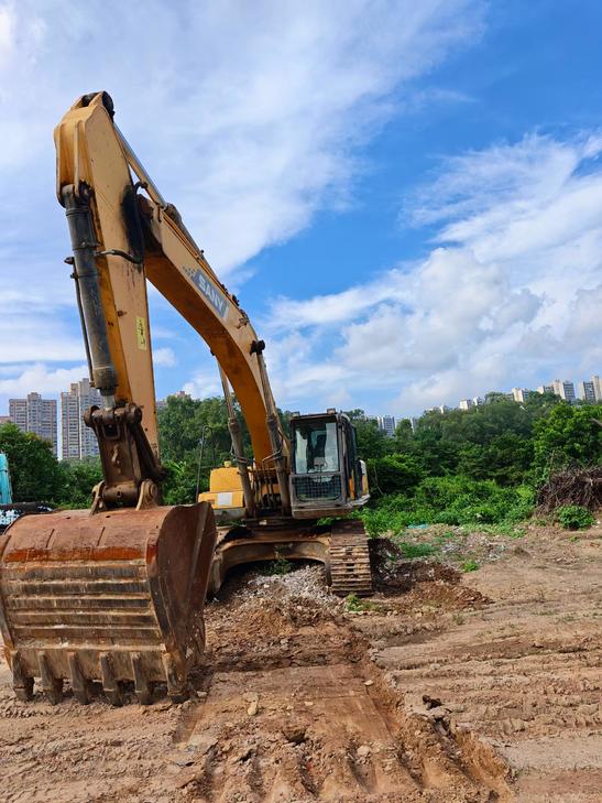 Buy Sany SY335C Used Excavator / 1