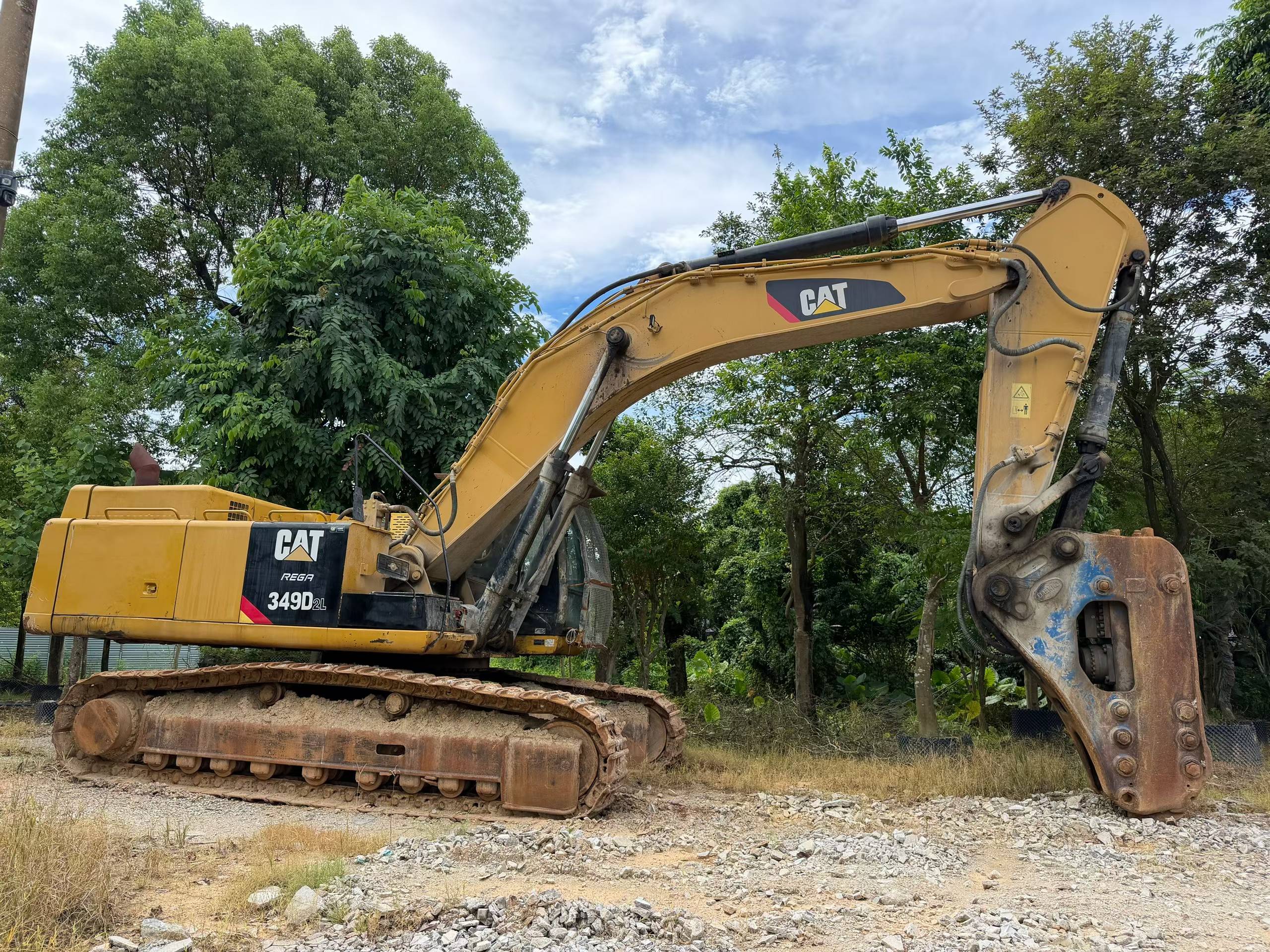 Buy Caterpillar 349E Used Excavator / 2