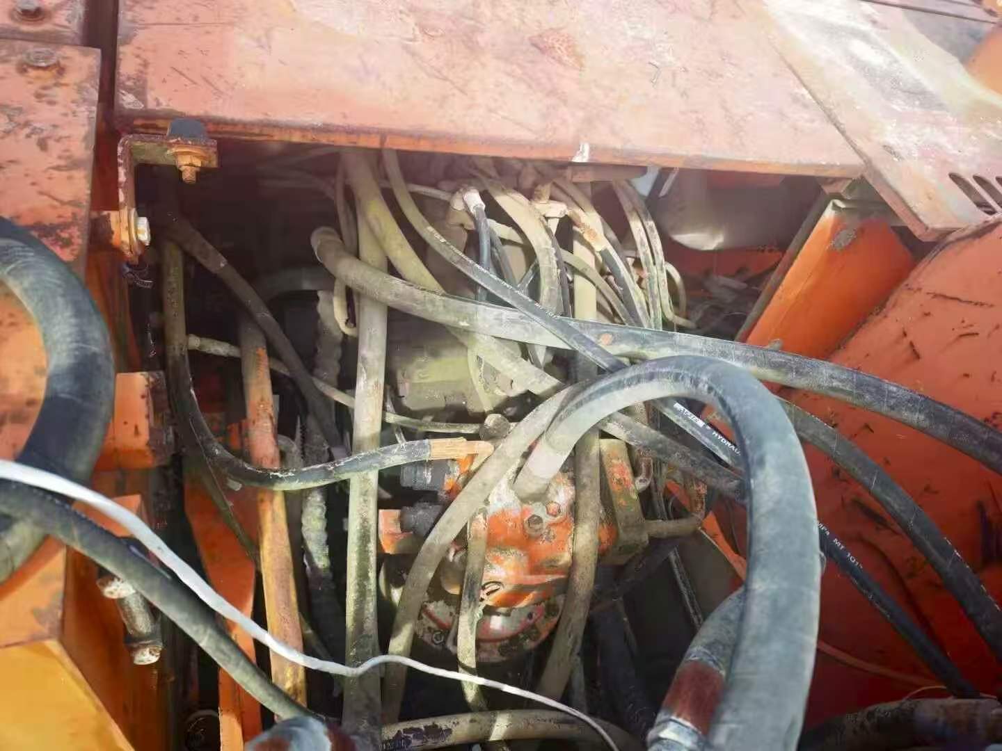 Buy Doosan DH220-7 Used Excavator / 5 Buy Doosan DH220-7 Used Excavator / 5