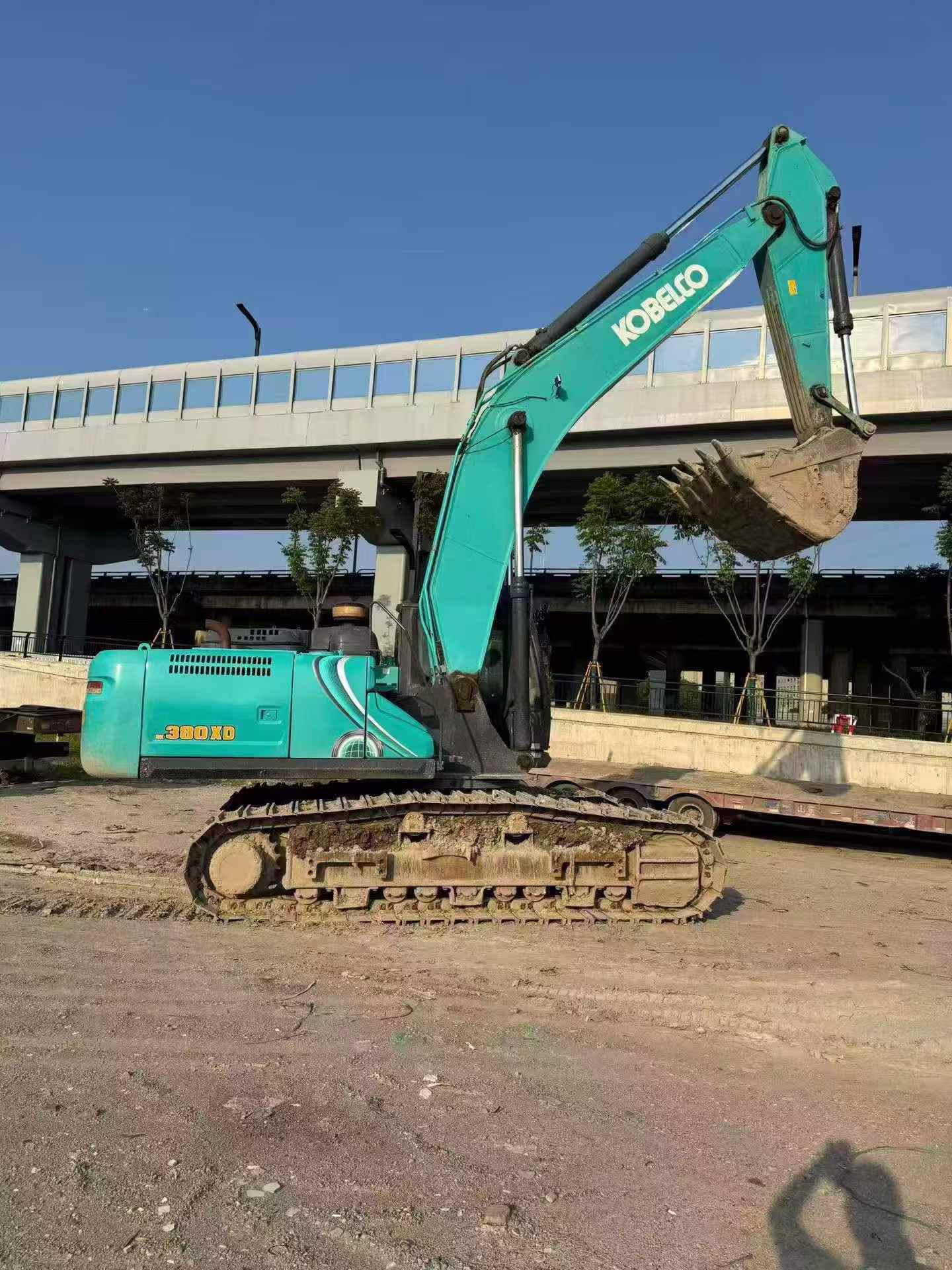 Buy Kobelco SK380-8 Used Excavator / 5