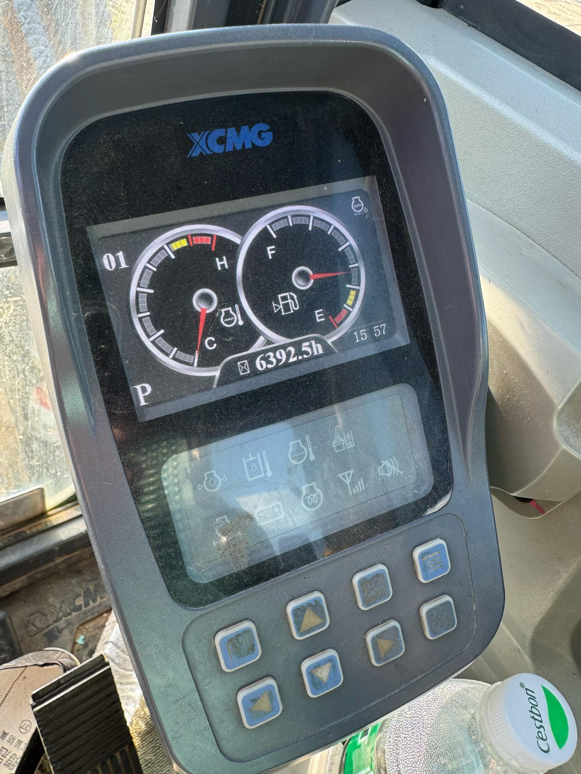 Buy XCMG LW60G Used Excavator / 1