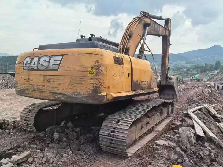Buy Case CX240 Used Excavator / 1