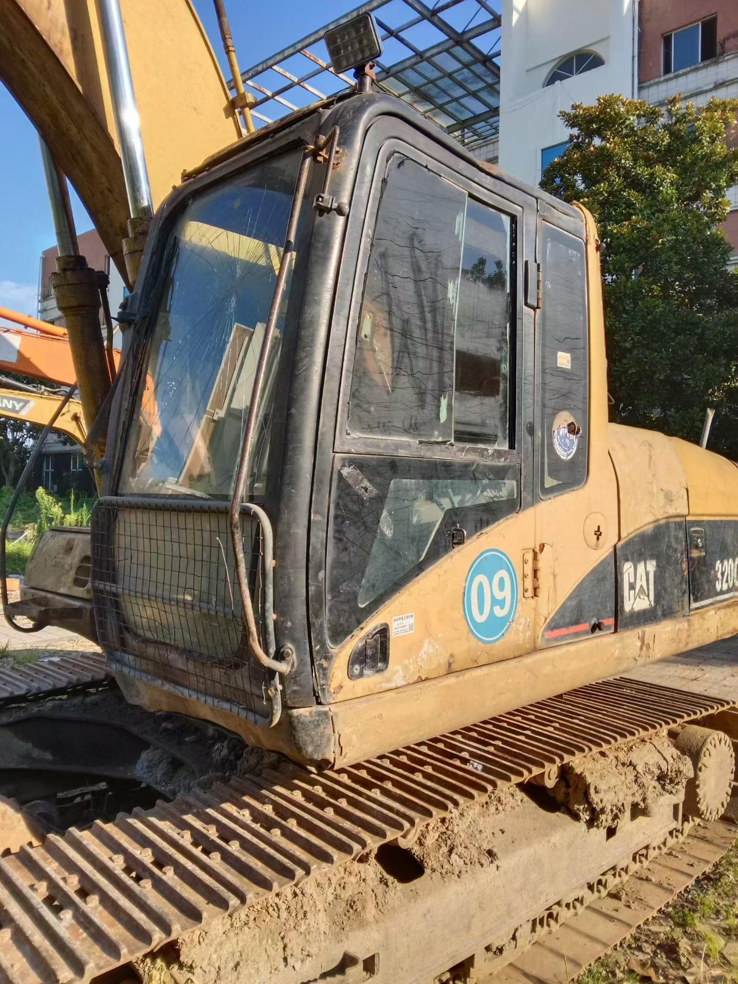 Buy Caterpillar 320C Used Excavator / 6