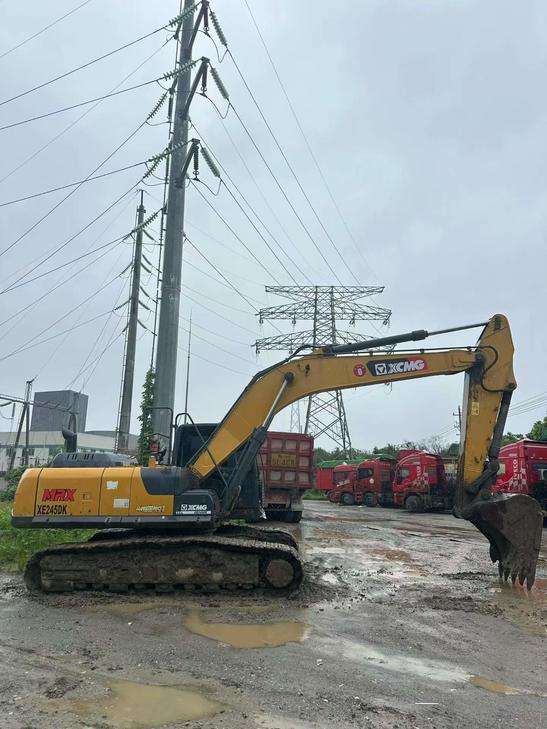 Buy XCMG Used Excavator / 1