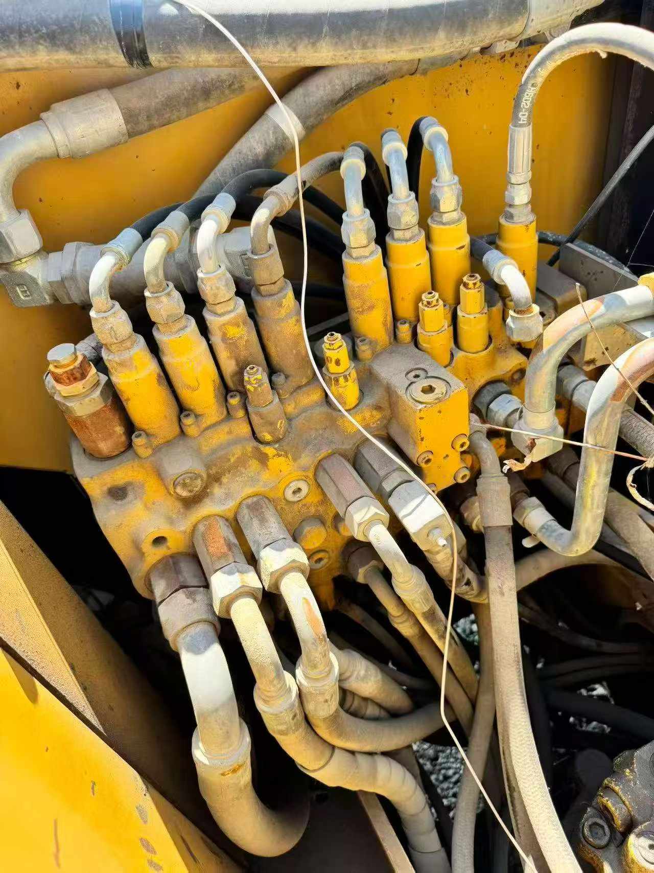 Buy Caterpillar 307B Used Excavator / 9 Buy Caterpillar 307B Used Excavator / 9