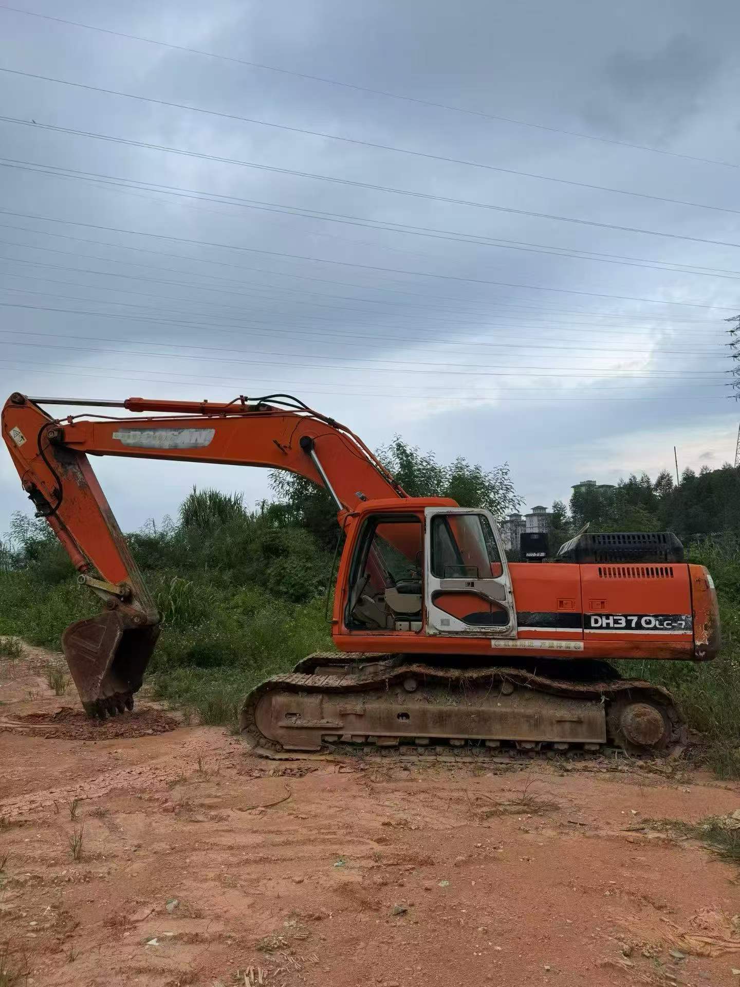 Buy Doosan DH300-7 Used Excavator / 4