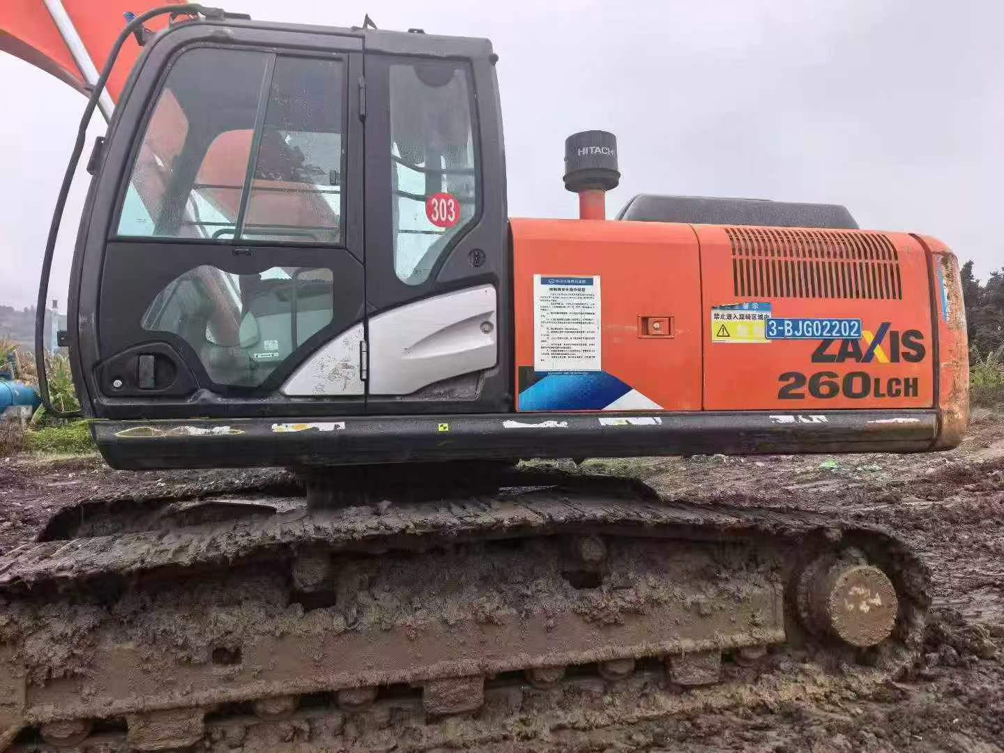 Buy Hitachi ZX260-3G Used Excavator / 4