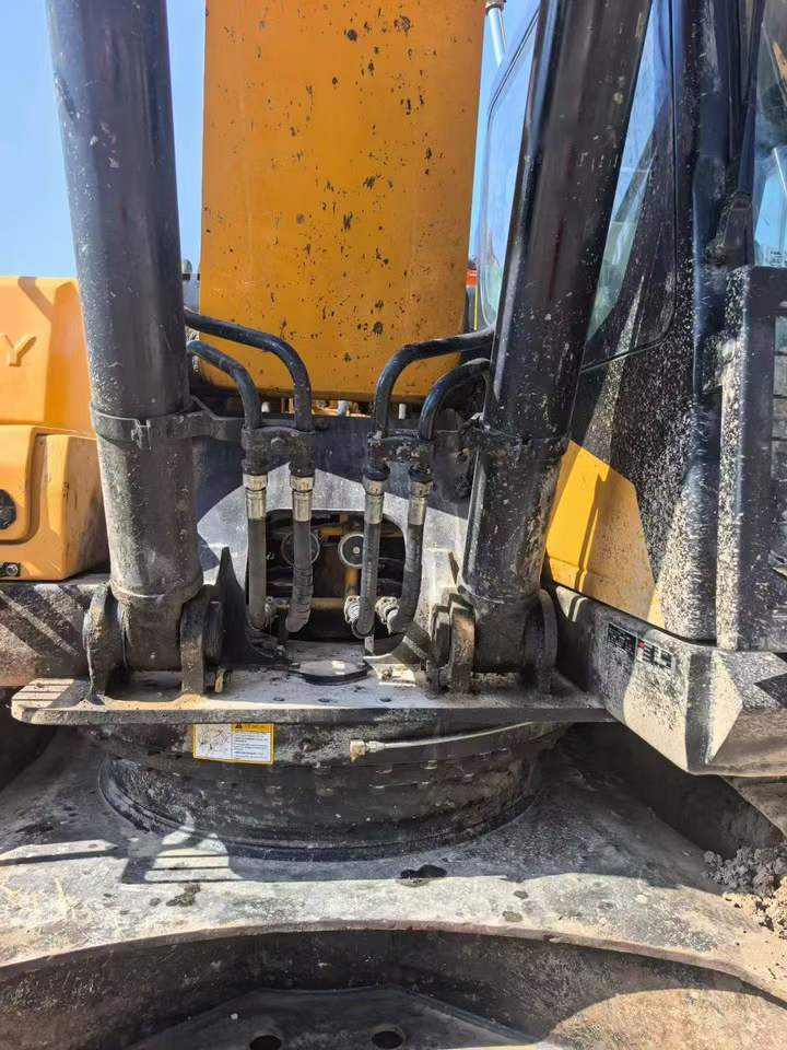 Buy Sany SY245H Used Excavator / 3 Buy Sany SY245H Used Excavator / 3