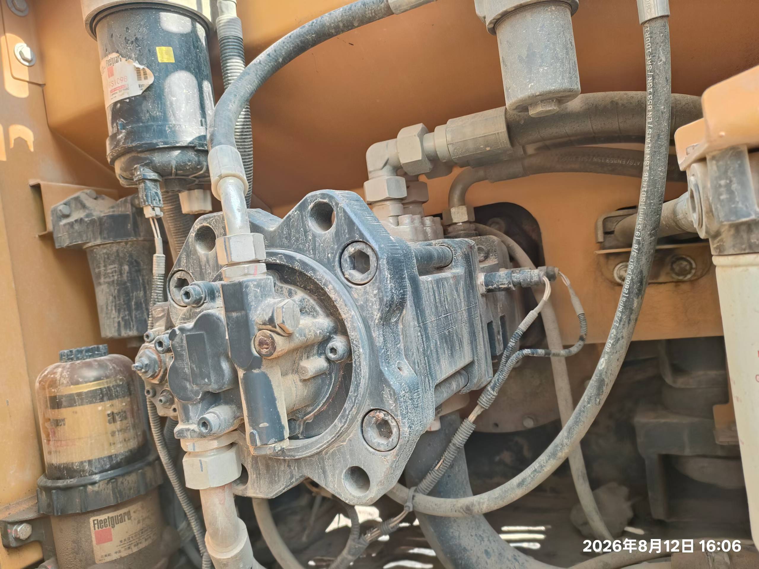 Buy XCMG LW200 Used Excavator / 9 Buy XCMG LW200 Used Excavator / 9
