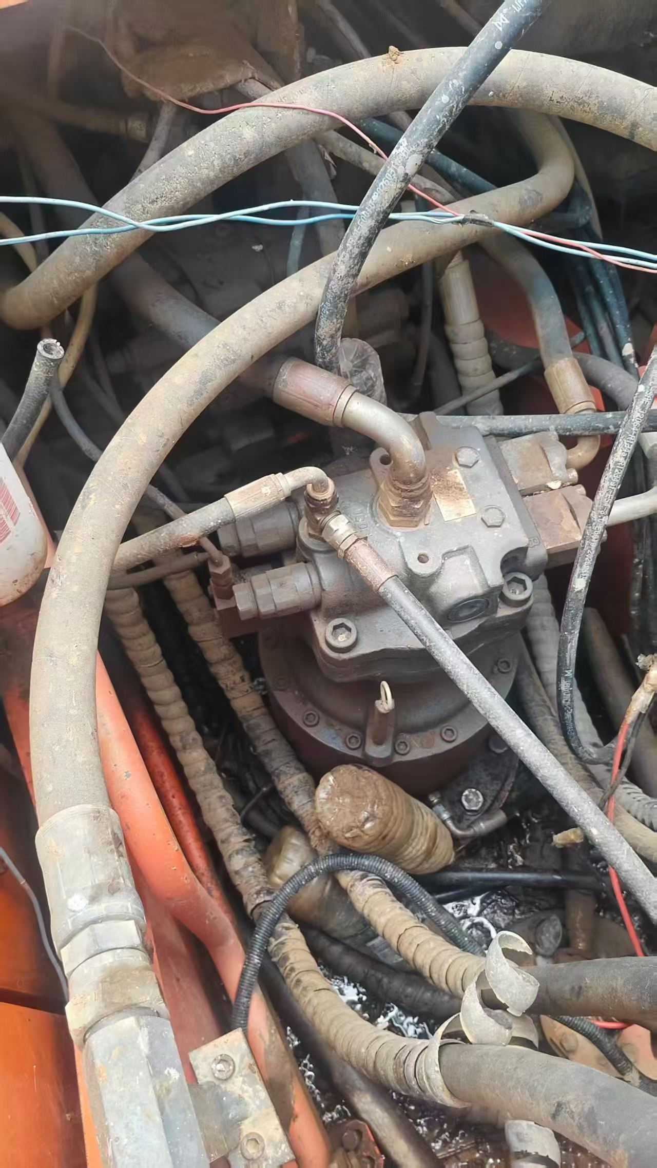 Buy Doosan DH215-9 Used Excavator / 6