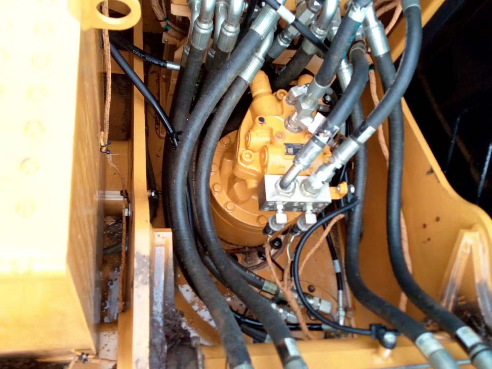 Buy Caterpillar 312 Used Excavator / 9 Buy Caterpillar 312 Used Excavator / 9