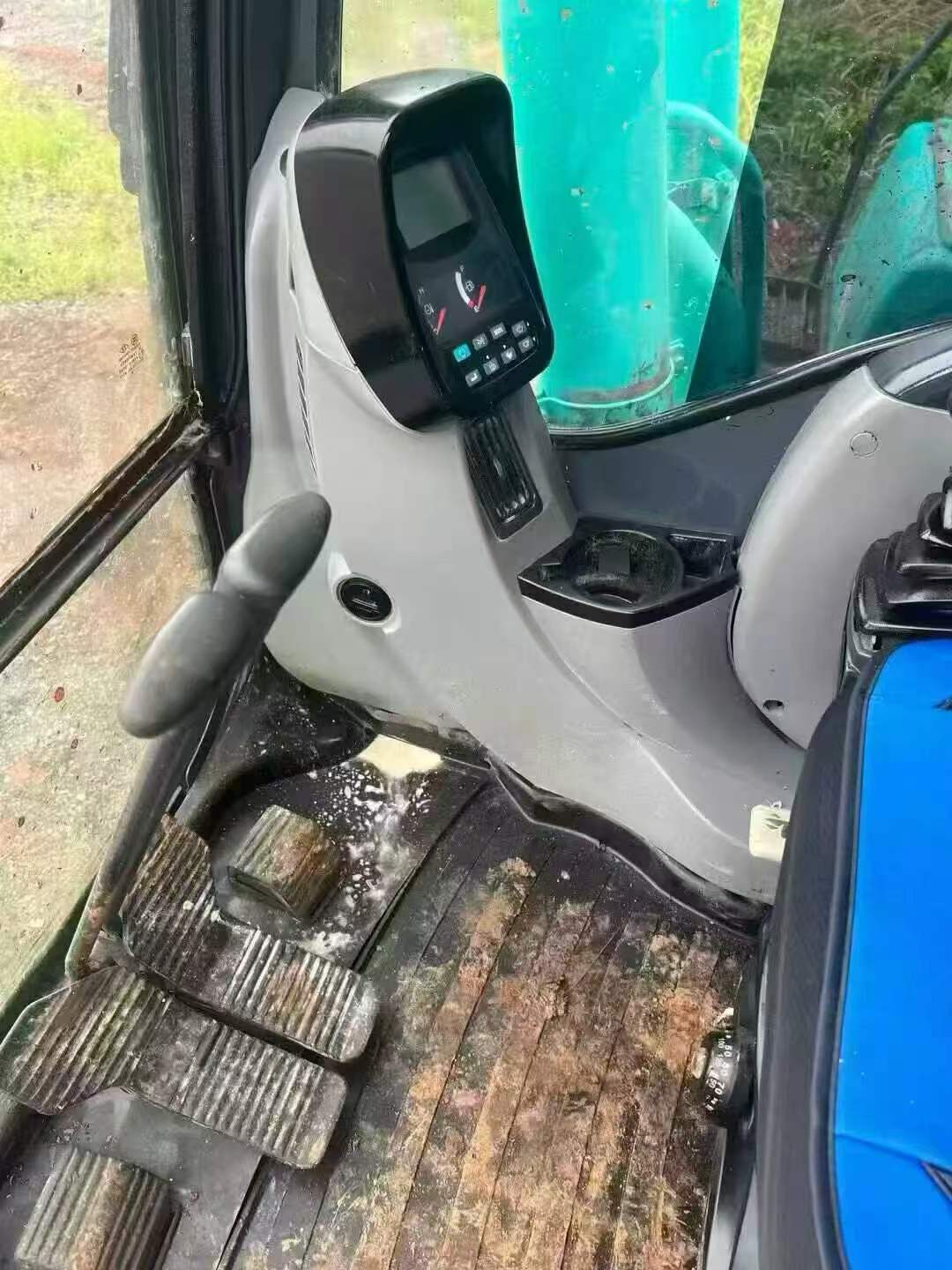 Buy Kobelco SK210 Used Excavator / 9