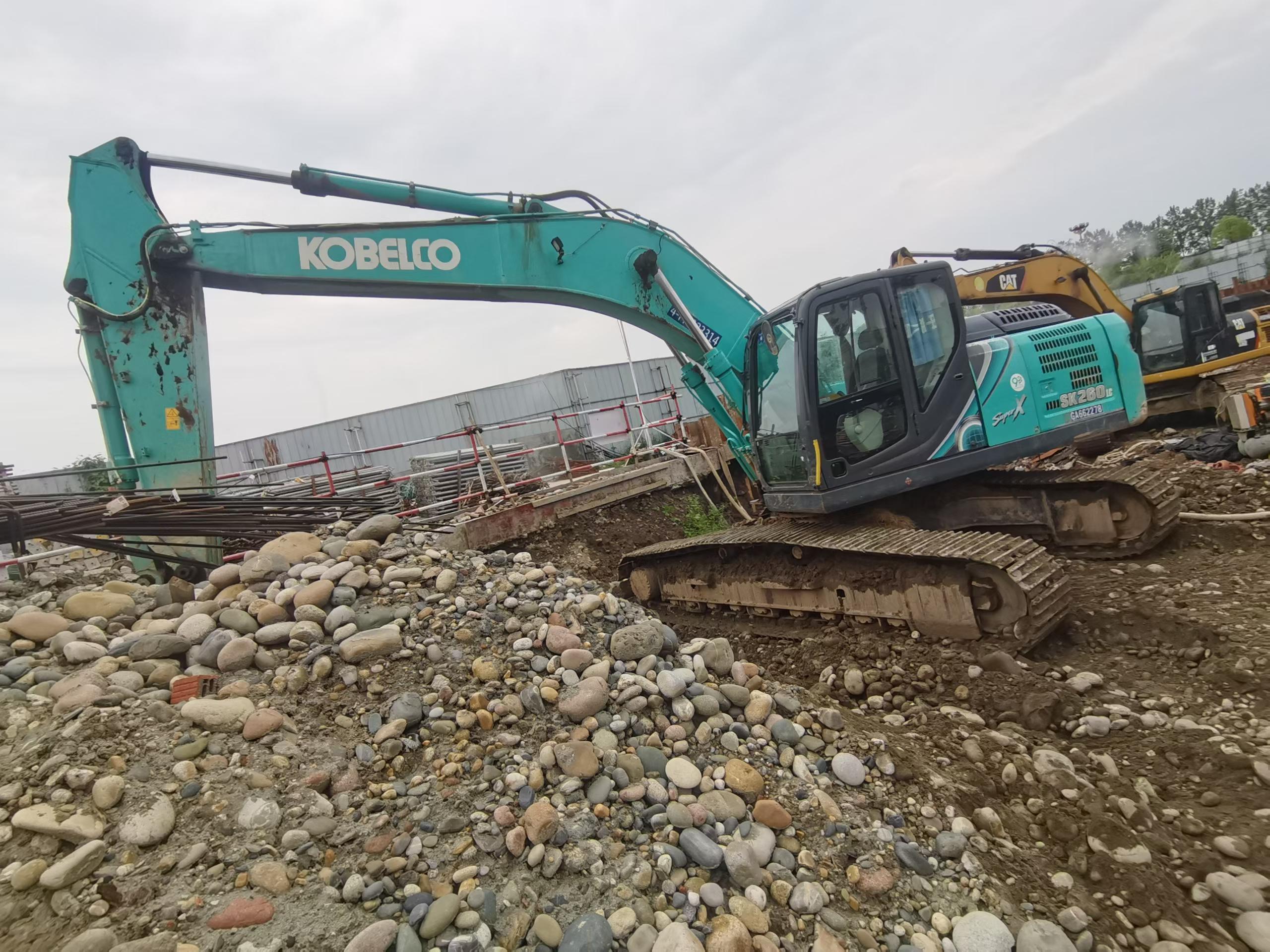 Buy Kobelco SK260 Used Excavator / 6
