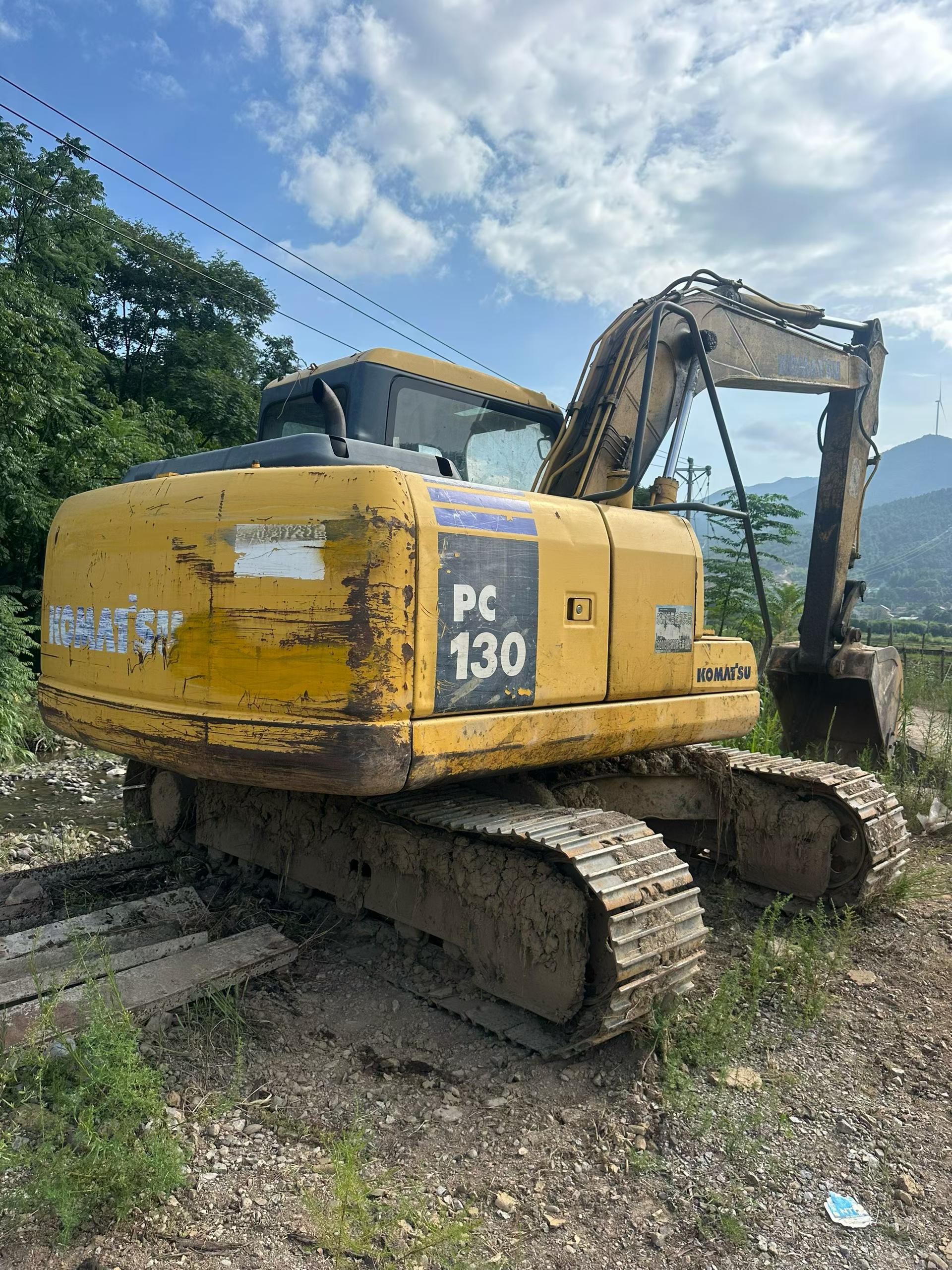 Buy Komatsu PC110-7 Used Excavator / 1
