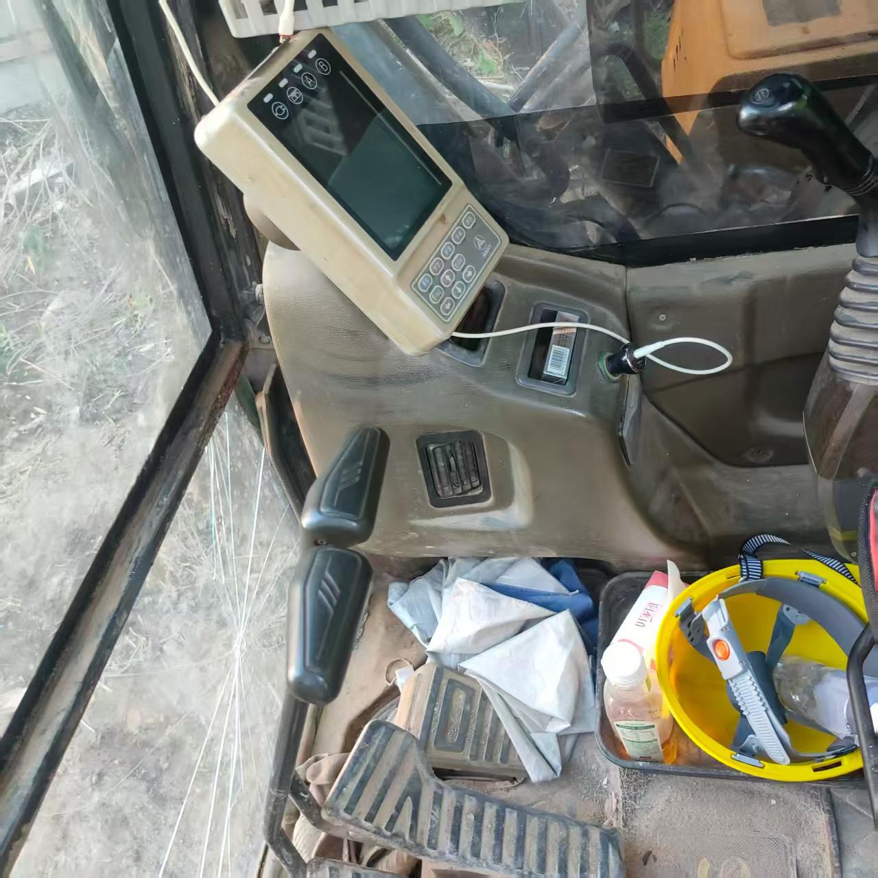 Buy Sany SY215C Used Excavator / 8