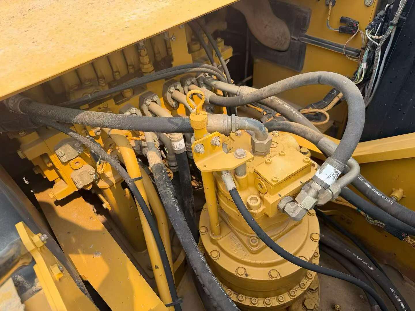 Buy Caterpillar 330B Used Excavator / 7