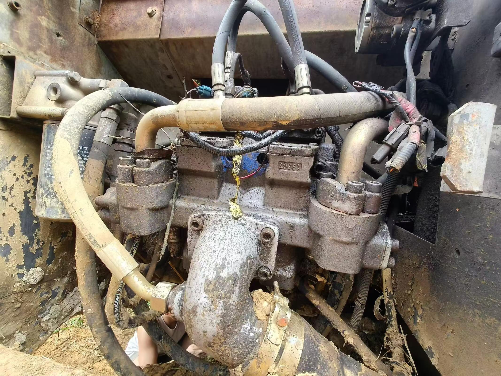 Buy Hitachi ZX200-6 Used Excavator / 3