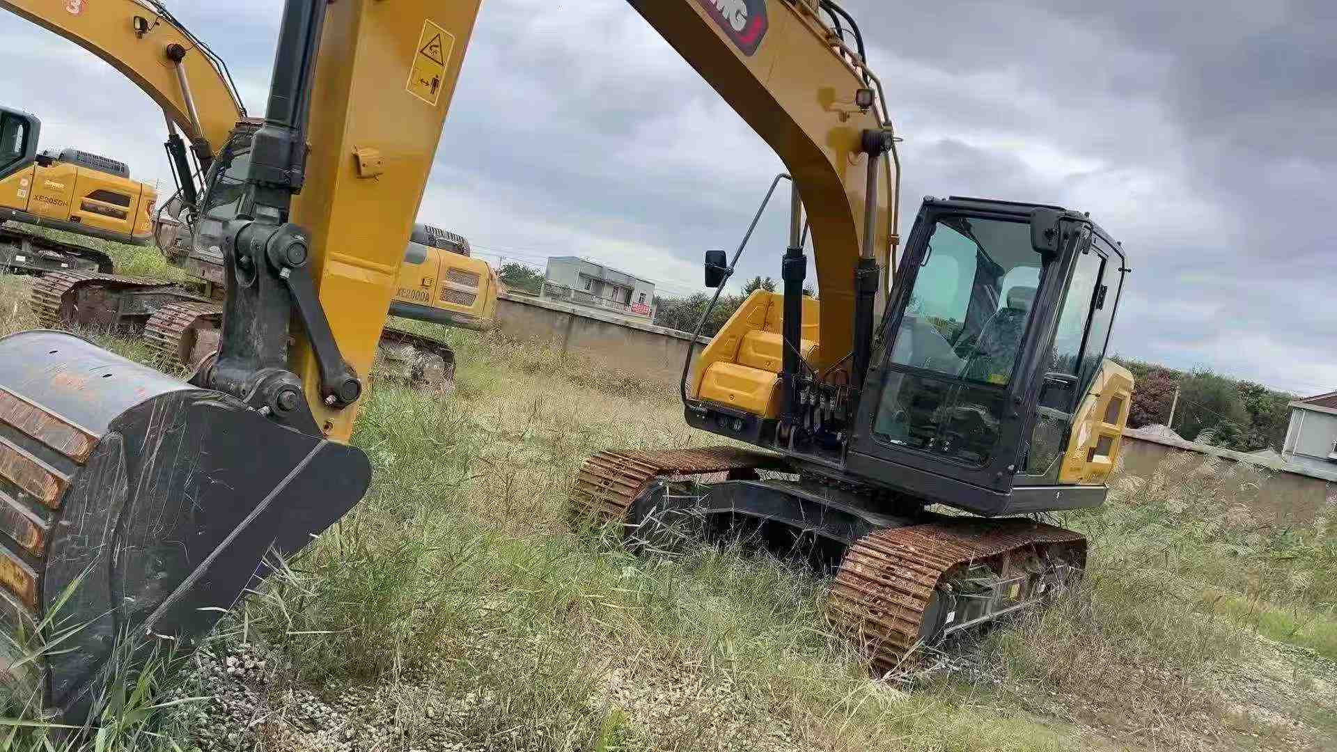 Buy XCMG LW1000KN Used Excavator / 3 Buy XCMG LW1000KN Used Excavator / 3