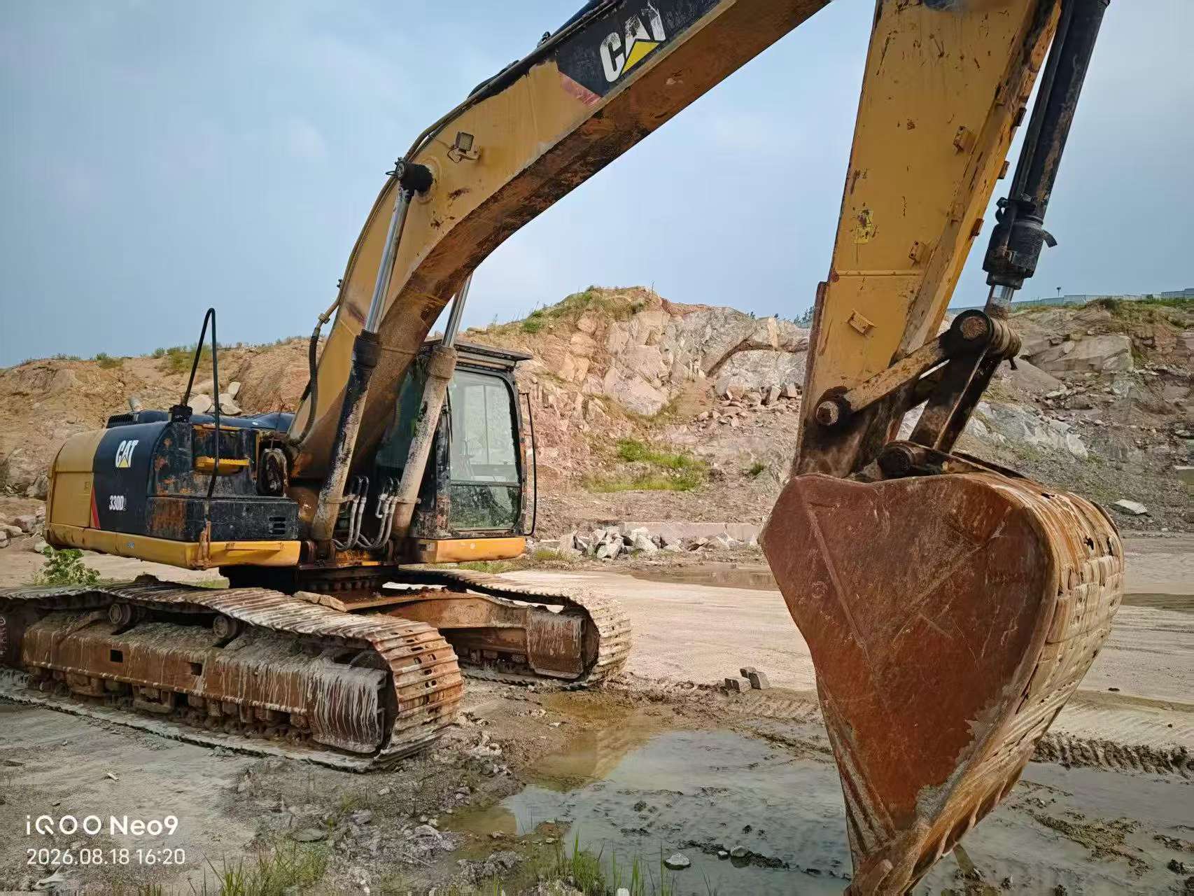 Buy Caterpillar 330B Used Excavator / 2 Buy Caterpillar 330B Used Excavator / 2