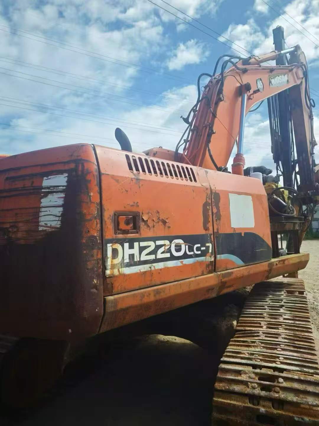 Buy Doosan DH220-7 Used Excavator / 1