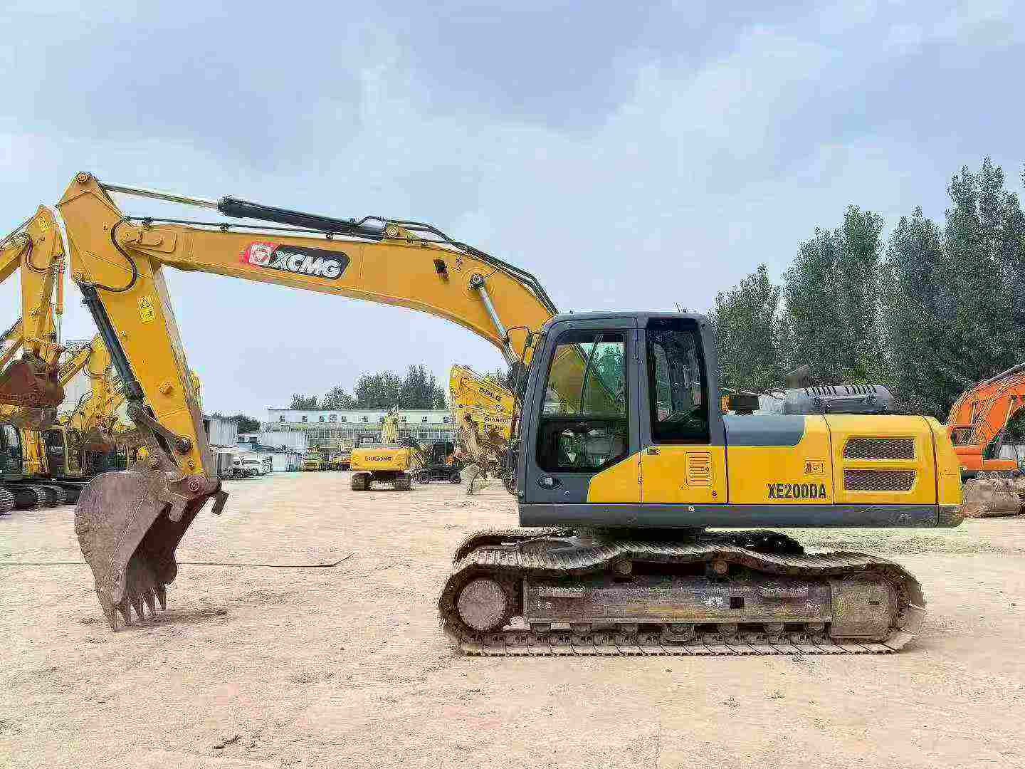 Buy XCMG LW200 Used Excavator / 1