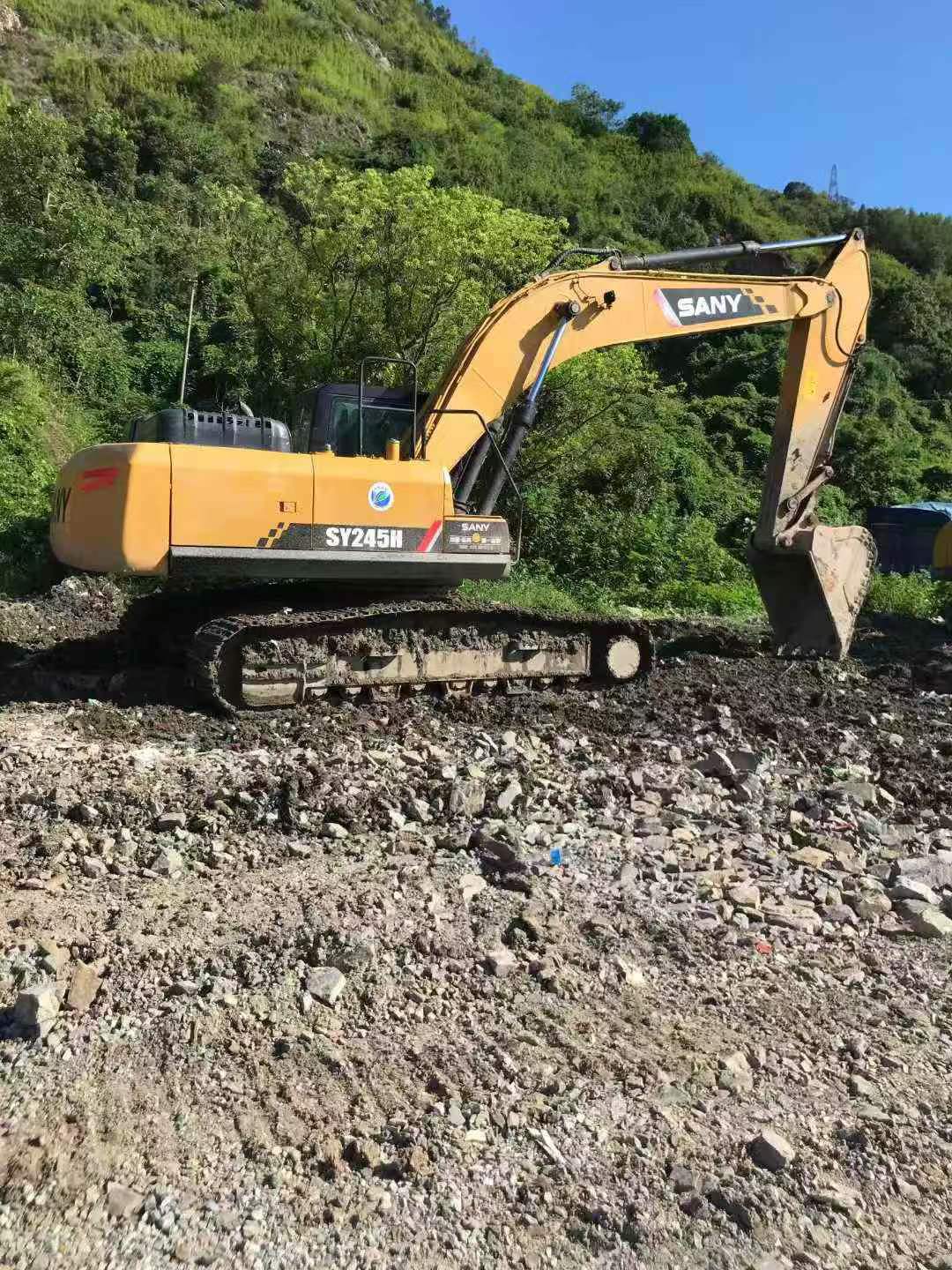 Buy Sany SY245H Used Excavator / 2 Buy Sany SY245H Used Excavator / 2