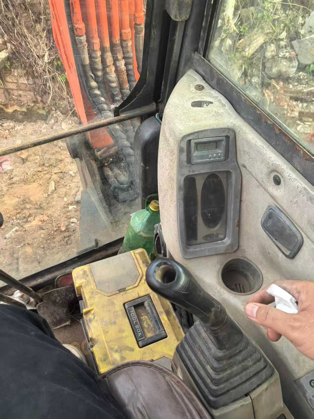 Buy Doosan DH60-7 Used Excavator / 4
