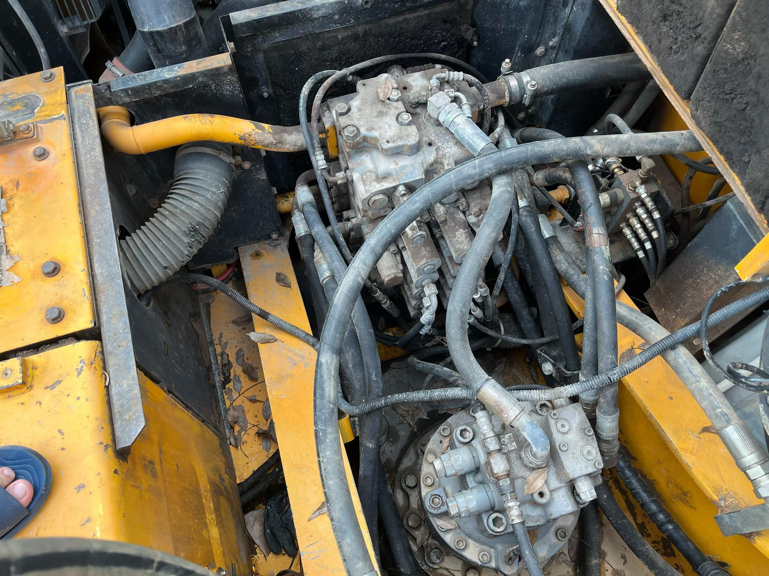 Buy Kato Used Excavator / 4 Buy Kato Used Excavator / 4