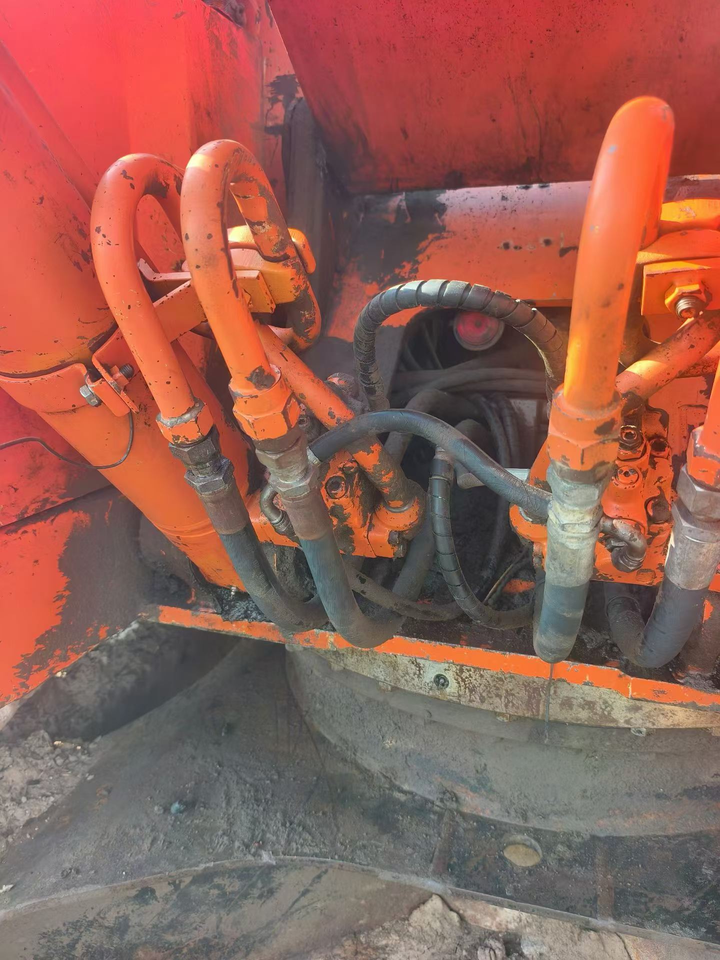 Buy Hitachi EX225-5 Used Excavator / 3