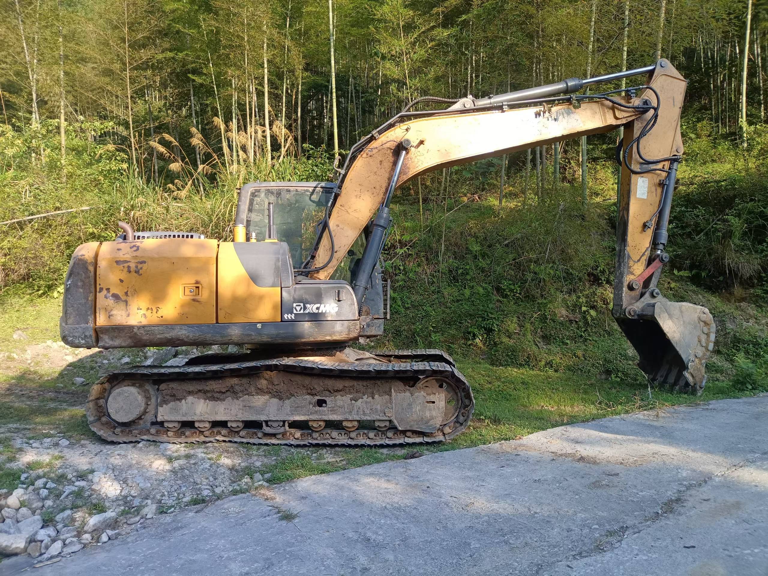 Buy XCMG Used Excavator / 3