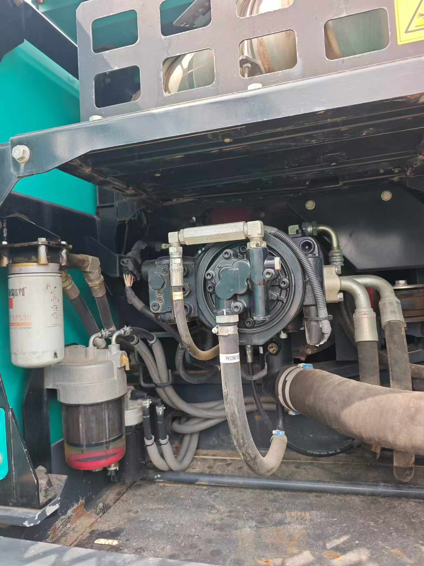 Buy Kobelco SK200-2 Used Excavator / 5