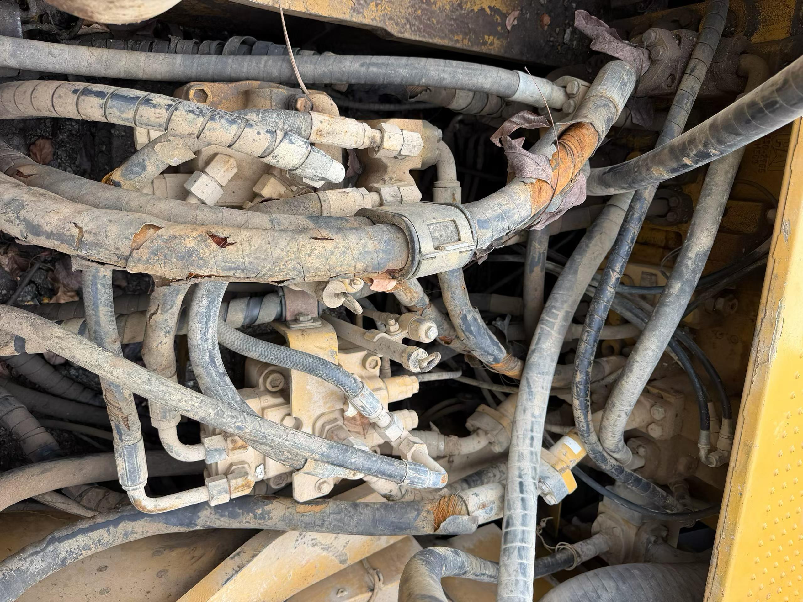 Buy Caterpillar 349E Used Excavator / 4
