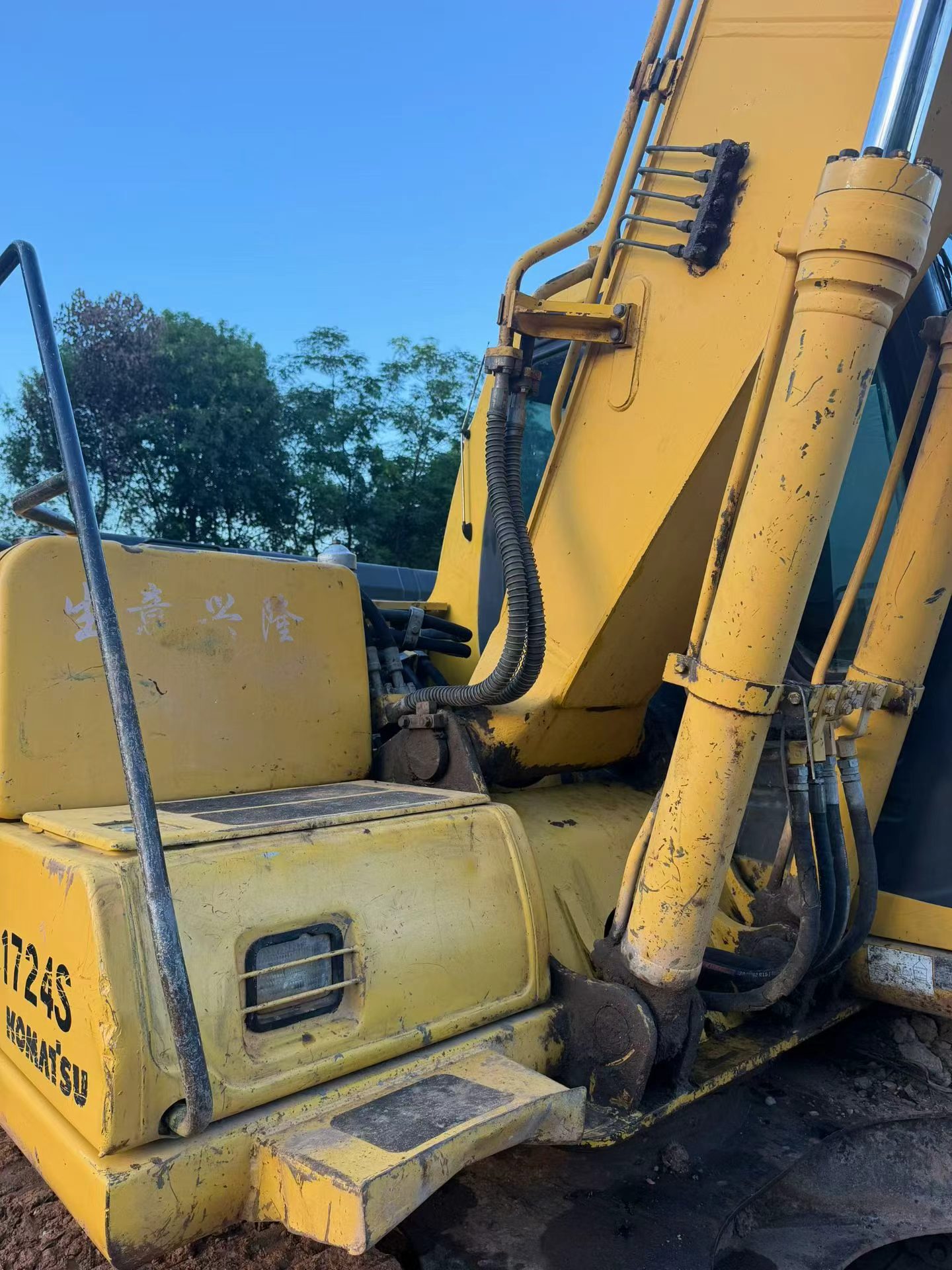 Buy Komatsu PC120 Used Excavator / 3