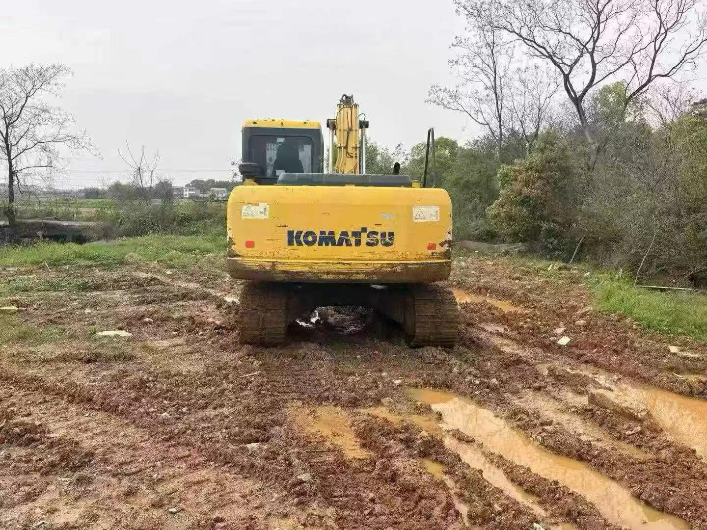 Buy Komatsu PC110-7 Used Excavator / 3 Buy Komatsu PC110-7 Used Excavator / 3
